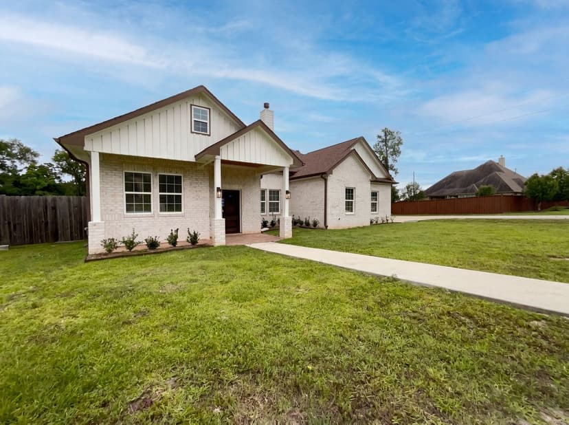 40402 Mostyn Dr