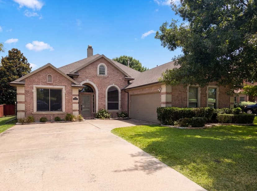 2404 Royal Birkdale Dr