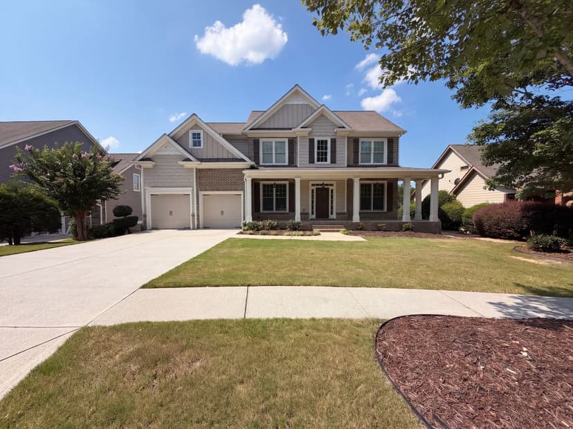 7047 Tree House Way