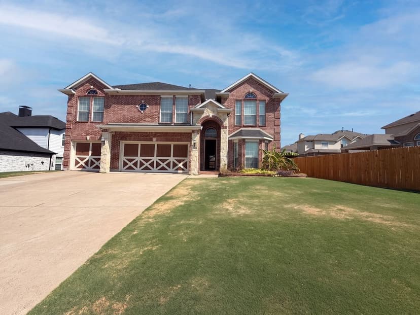 409 Lone Oak Ct