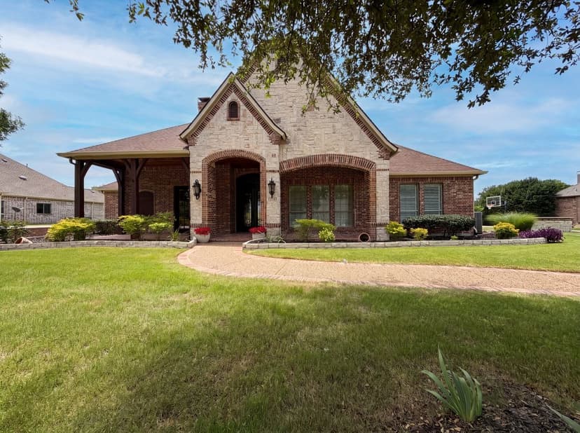 1930 Fair Oaks Ln