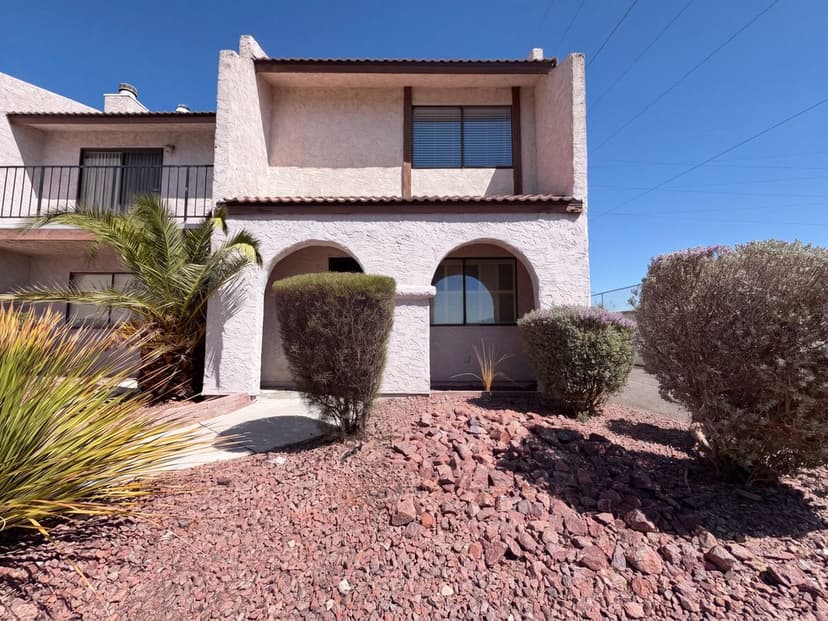 5240 Janfred Ct